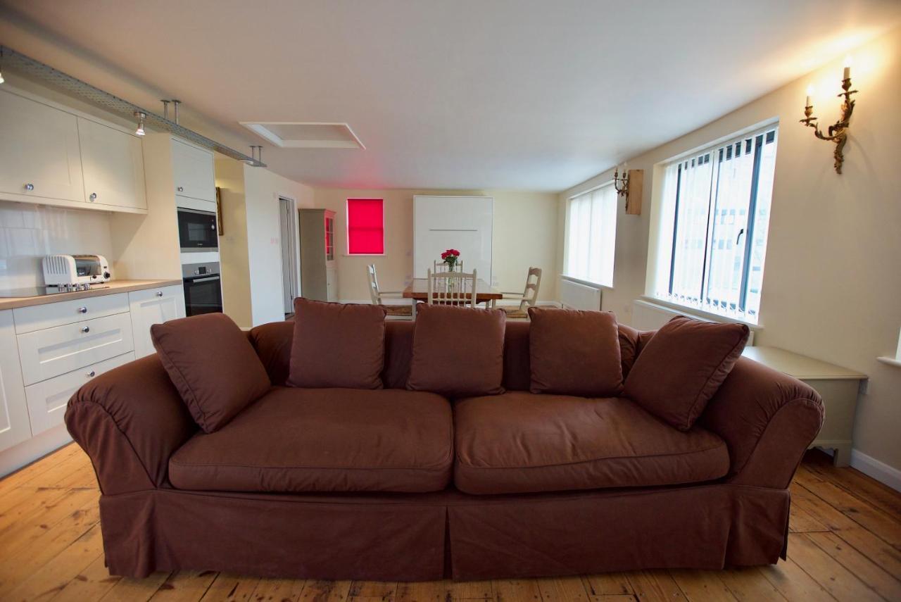 Spacious Apartment With Roof Terrace, Near The Waterfront, イプスウィッチ エクステリア 写真