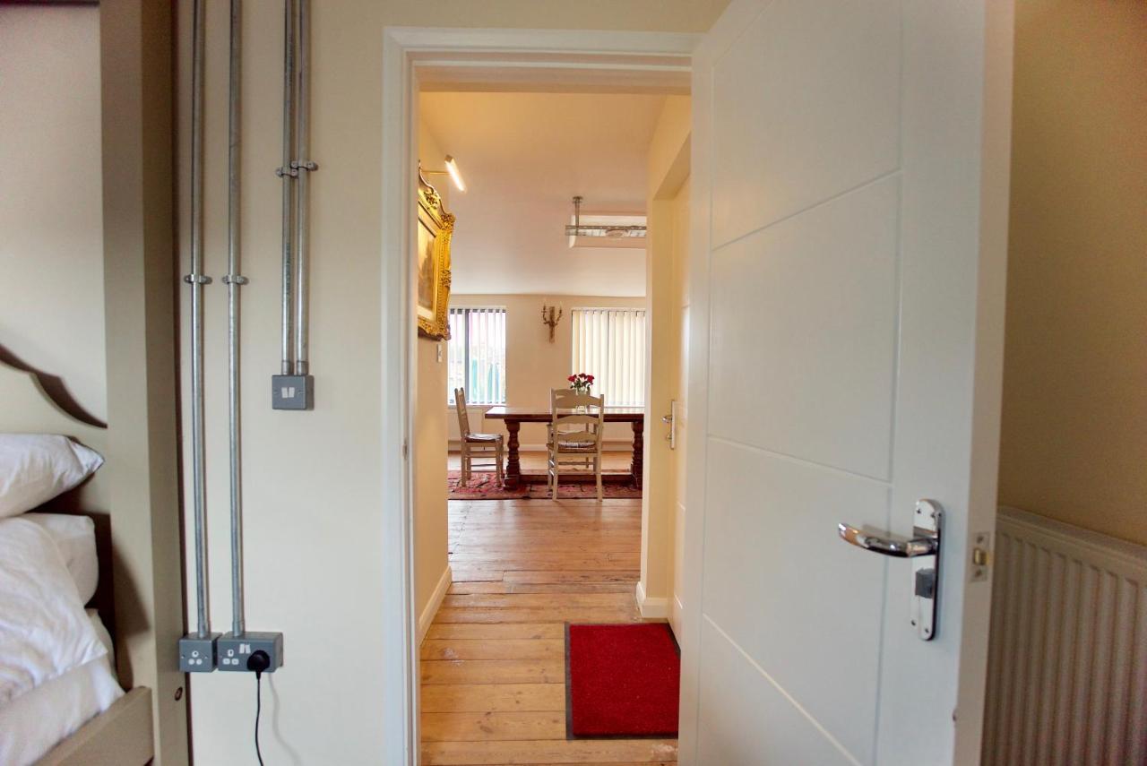 Spacious Apartment With Roof Terrace, Near The Waterfront, イプスウィッチ エクステリア 写真