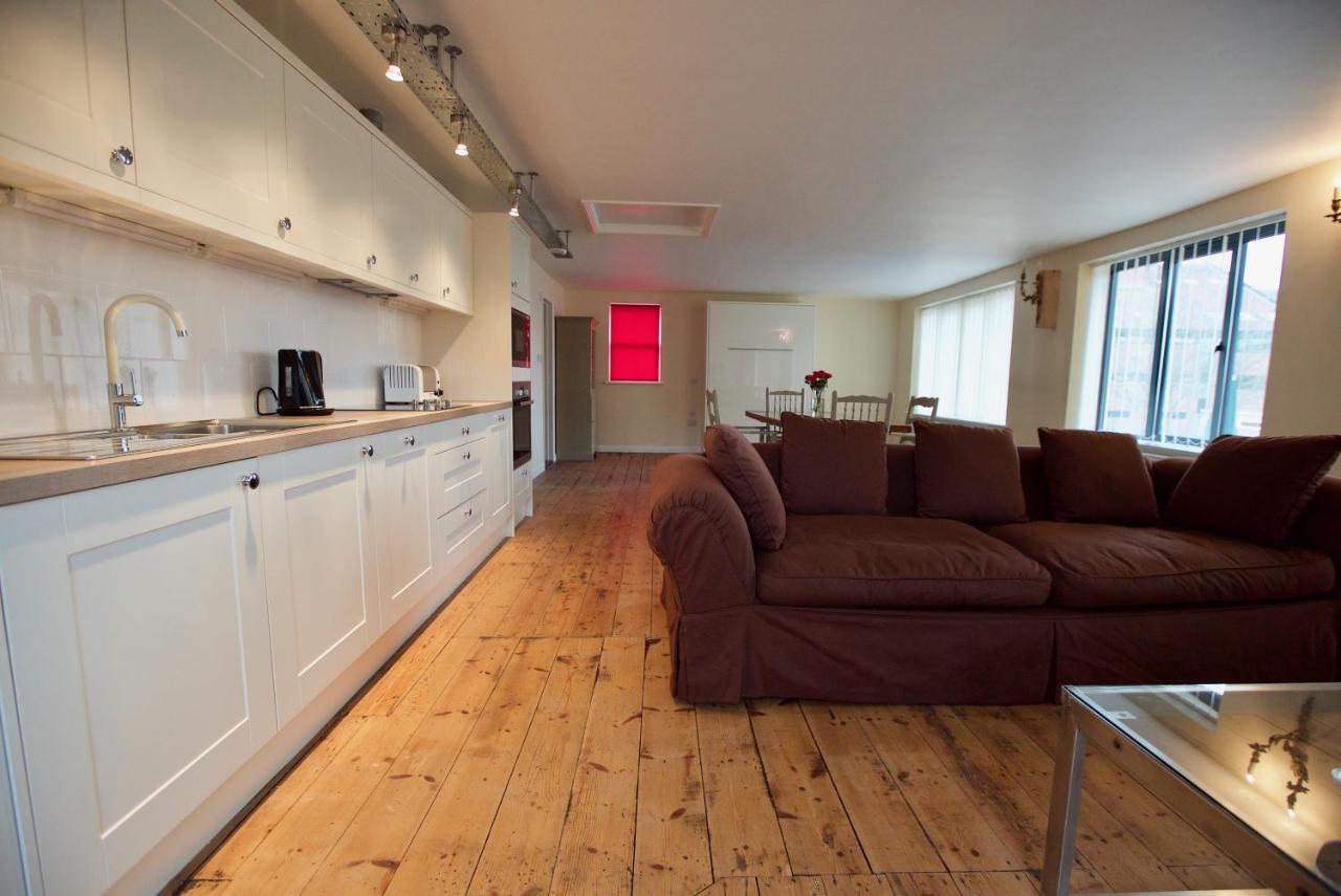 Spacious Apartment With Roof Terrace, Near The Waterfront, イプスウィッチ エクステリア 写真